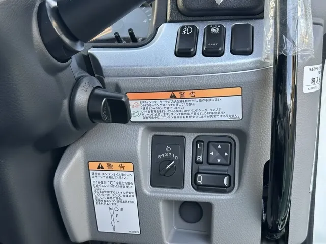 キャンター(三菱)全低床キョウカダンプ ３ｔカスタム コボレーン リヤダムレンタ登録済未使用車 19