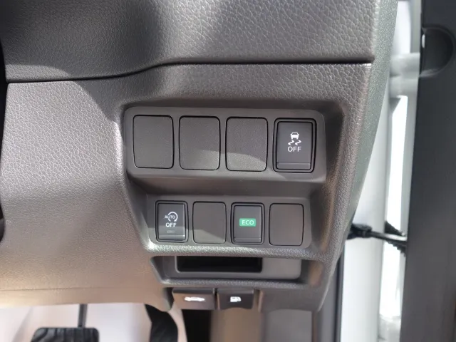 エクストレイル(ニッサン)20XエマージェンシーブレーキPKG-LEDヘッドライト　フォグ付登録済未使用車 6