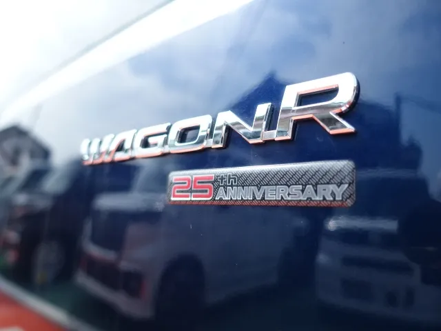 ワゴンR(スズキ)ハイブリッドFZリミテッド 25周年記念車　ディーラー試乗車 11
