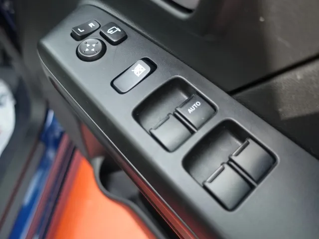 ワゴンR(スズキ)ハイブリッドFZリミテッド 25周年記念車　ディーラー試乗車 14