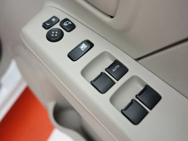 ワゴンR(スズキ)FAディーラー試乗車 13