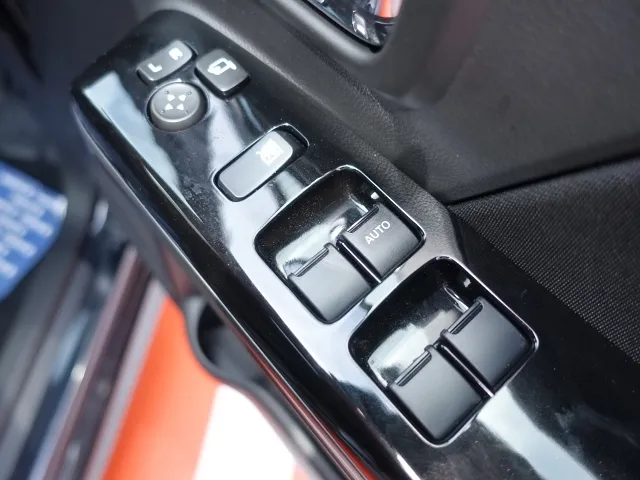 ワゴンR(スズキ)ハイブリッド　Xリミテッド　25周年記念車ディーラー試乗車 14