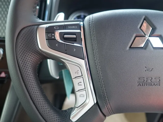 デリカD:5(三菱)G パワーパッケージ 8人 アラビュー登録済未使用車 15