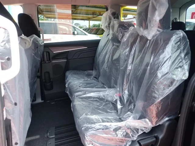 デリカD:5(三菱)G パワーパッケージ 8人 アラビュー登録済未使用車 4