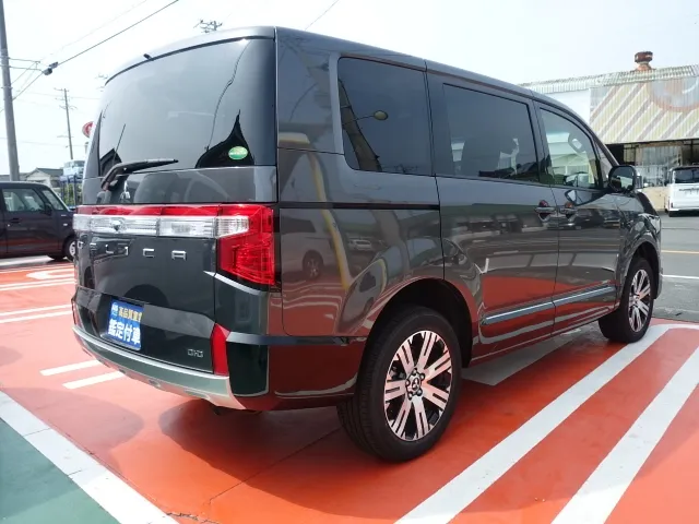 デリカD:5(三菱)G パワーパッケージ 8人 アラビュー登録済未使用車 8