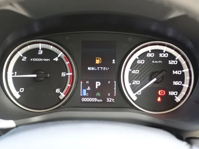 デリカD:5(三菱)G パワーパッケージ 8人 アラビュー登録済未使用車 29