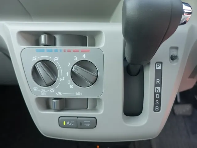 ミライース(ダイハツ)X SAⅢディーラー試乗車 13