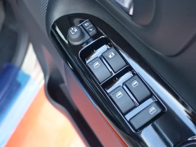 キャンバス(ダイハツ)GブラックインテリアリミテッドSAⅢ届出済未使用車 13