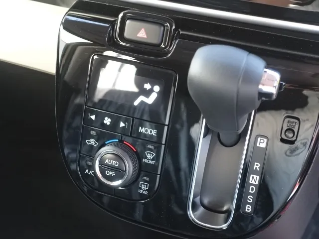 キャンバス(ダイハツ)GブラックインテリアリミテッドSAⅢ届出済未使用車 18