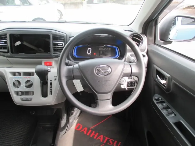 ミライース(ダイハツ)XリミテッドＳＡⅢディーラー試乗車 6