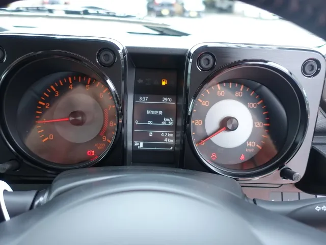 ジムニー(スズキ)XC ＡＴ車届出済未使用車 16