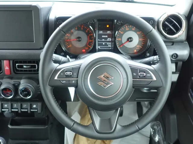 ジムニー(スズキ)XC ＡＴ車届出済未使用車 6