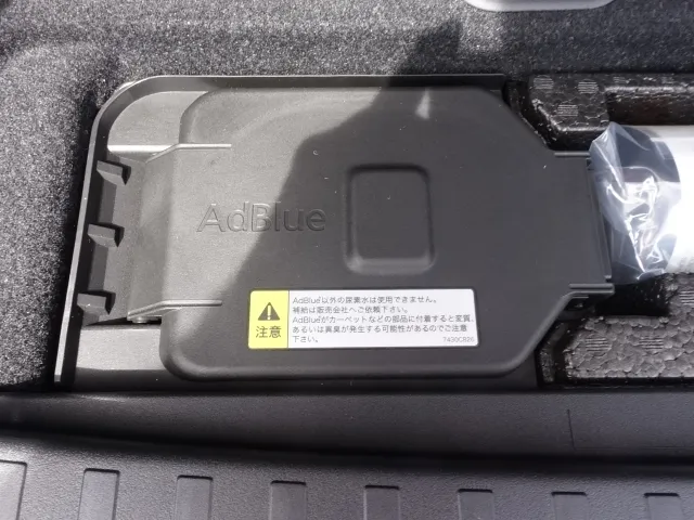 デリカD:5(三菱)Ｐ 8人 ナビ取付PKGⅡ オートステップ付登録済未使用車 14