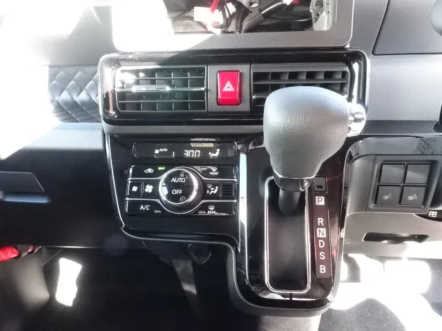タント(ダイハツ)Xセレクション　UGP届出済未使用車 11
