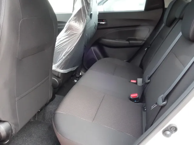 スイフト(スズキ)ベースグレード　セーフティサポート MT登録済未使用車 4