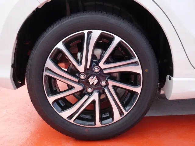 スイフト(スズキ)HYBRID RS　セーフティパッケージ登録済未使用車 8