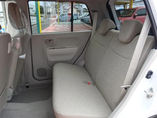 ラパン(スズキ)G届出済未使用車 4