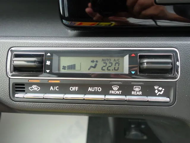 ワゴンR(スズキ)ハイブリッド　Xリミテッド　25周年記念車ディーラ-試乗車 18