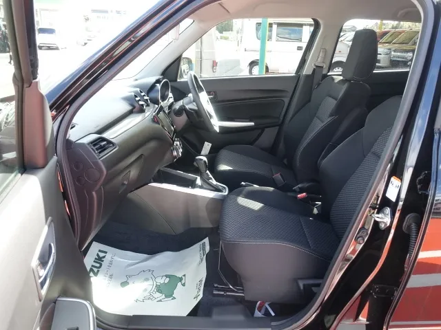スイフト(スズキ)HYBRID RS　セーフティパッケージディ-ラ-試乗車 3