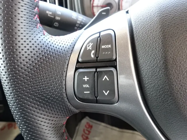 アルト(スズキ)ターボディーラー試乗車 14