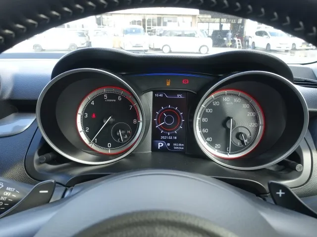 スイフト(スズキ)HYBRID RS　セーフティパッケージディ-ラ-試乗車 20