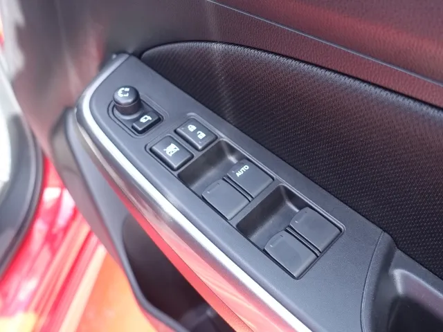 スイフト(スズキ)HYBRID RS セーフティパッケージ　全方位ディ-ラ-試乗車 13