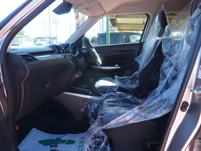 スイフト(スズキ)RSｔセーフティパッケージ中古車 3