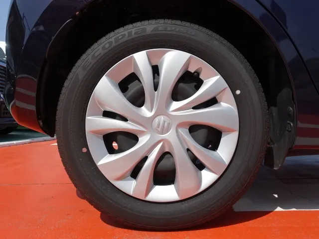 スイフト(スズキ)XGリミテッド　セーフティパッケージレス仕様車ディ-ラ-試乗車 10