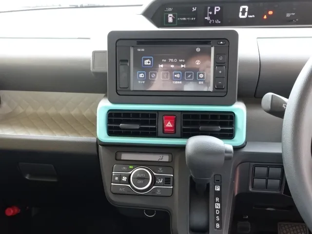 タント(ダイハツ)Ｘ　スマートパノラマパーキングディ-ラ-試乗車 18