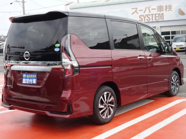 セレナ(ニッサン)ハイウェイスターＶセーフティパックＡ登録済未使用車 12