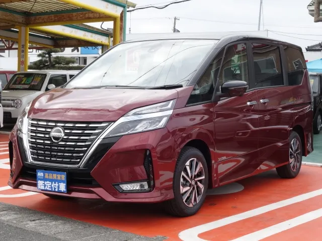 セレナ(ニッサン)ハイウェイスターＶセーフティパックＡ登録済未使用車 1