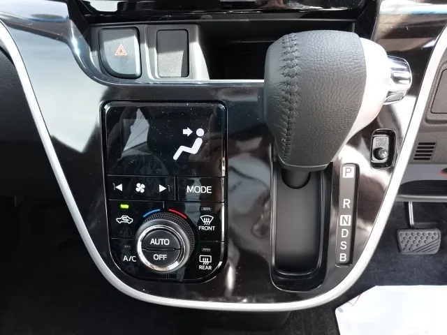 ムーヴ(ダイハツ)RSハイパーリミテッドSAⅢ届出済未使用車 18