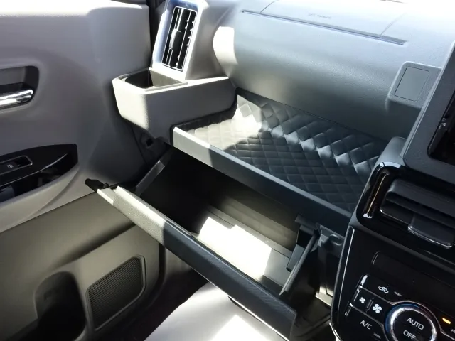 タント(ダイハツ)RSセレクション届出済未使用車 25