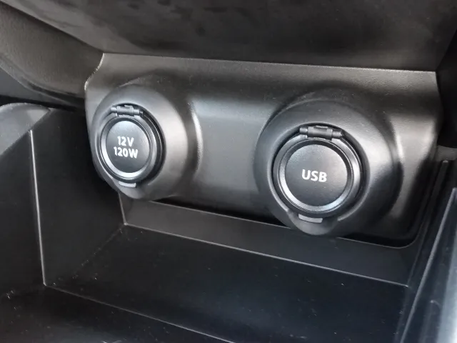 スイフト(スズキ)HYBRID RS セーフティパッケージ　全方位ディーラ-試乗車 19