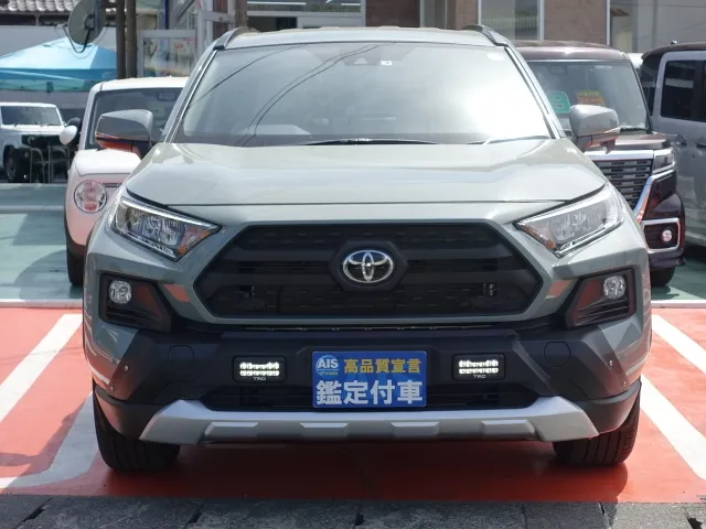 ＲＡＶ４(トヨタ)アドベンチャー4WD登録済未使用車 29