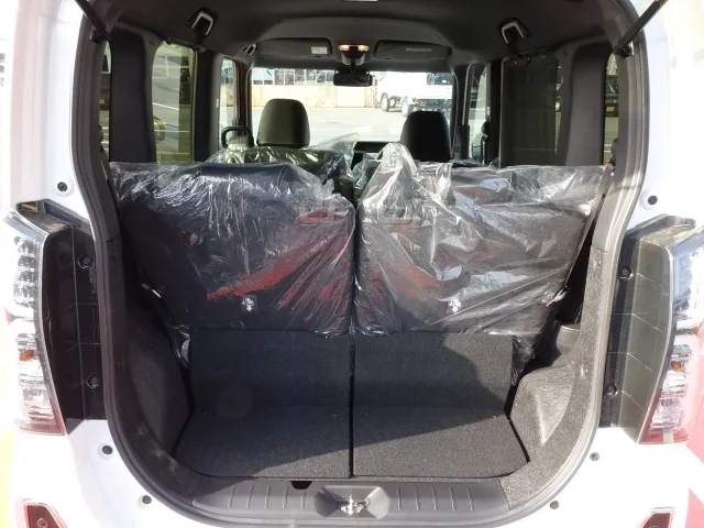 タント(ダイハツ)RSセレクション UGP届出済未使用車 10