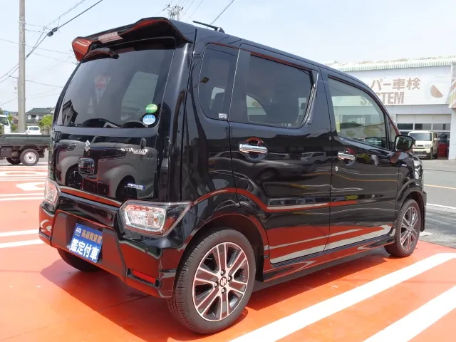 ワゴンR(スズキ)ハイブリッドTターボ　全方位ディ-ラ-試乗車 9