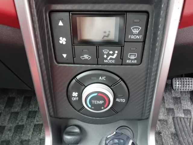 コペン(ダイハツ)エクスプレイ届出済未使用車 16