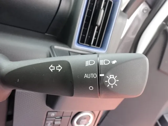 タント(ダイハツ)Ｘ　スマートパノラマパーキング届出済未使用車 17