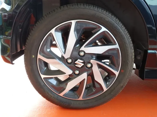 ワゴンR(スズキ)ハイブリッド　Xリミテッド　25周年記念車ディーラ-試乗車 12