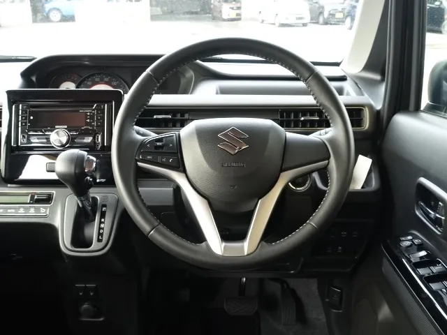 ワゴンR(スズキ)ハイブリッド　Xリミテッド　25周年記念車ディーラ-試乗車 5
