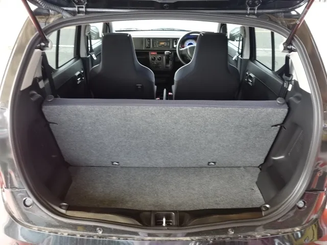 アルト(スズキ)Lリミテッドディーラ-試乗車 8