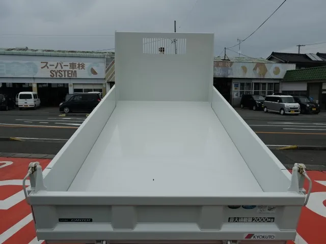 キャンター(三菱)全低床キョウカダンプ ２ｔレンタ登録済未使用車 8