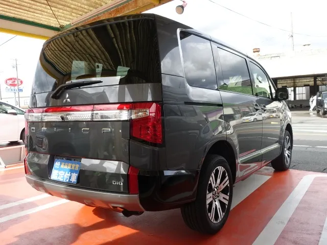デリカD:5(三菱)G 7人 ナビ取付PKGⅠ登録済未使用車 12