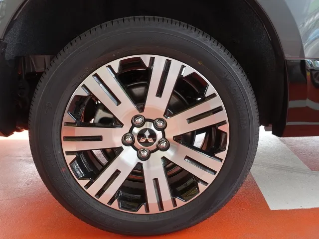 デリカD:5(三菱)G 7人 ナビ取付PKGⅠ登録済未使用車 13