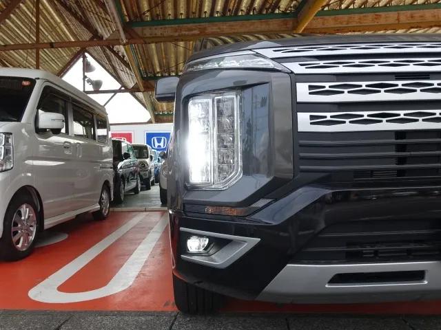デリカD:5(三菱)G 7人 ナビ取付PKGⅠ登録済未使用車 28