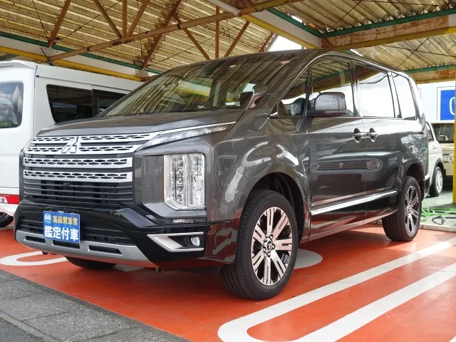 デリカD:5(三菱)G 7人 ナビ取付PKGⅠ登録済未使用車 1