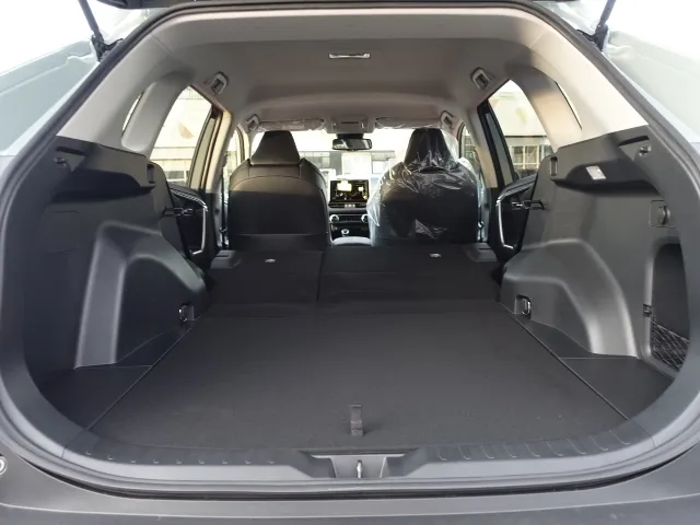 ＲＡＶ４(トヨタ)アドベンチャー4WD　オーディオレス登録済未使用車 10