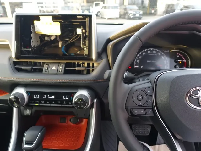 ＲＡＶ４(トヨタ)アドベンチャー4WD　オーディオレス登録済未使用車 16