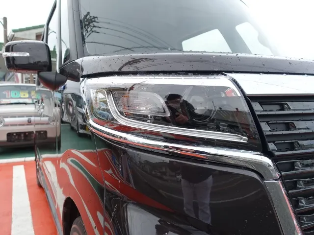 スペーシア(スズキ)ハイブリッドXSターボ届出済未使用車 28